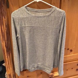 LOFT women’s long sleeve top with sparkle!